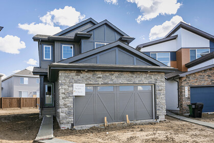 6410 28 Ave SW