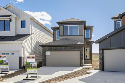 2607 5 Ave SW