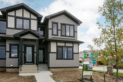 300 Hawthorn Way