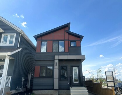 304 29 St SW