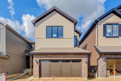 10 Chartres Close